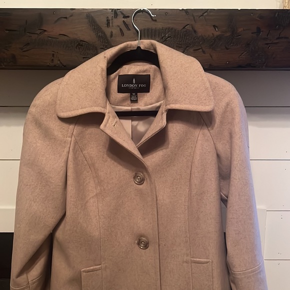 London Fog Beige/Oatmeal Winter Coat. Size XS. - Picture 6 of 9